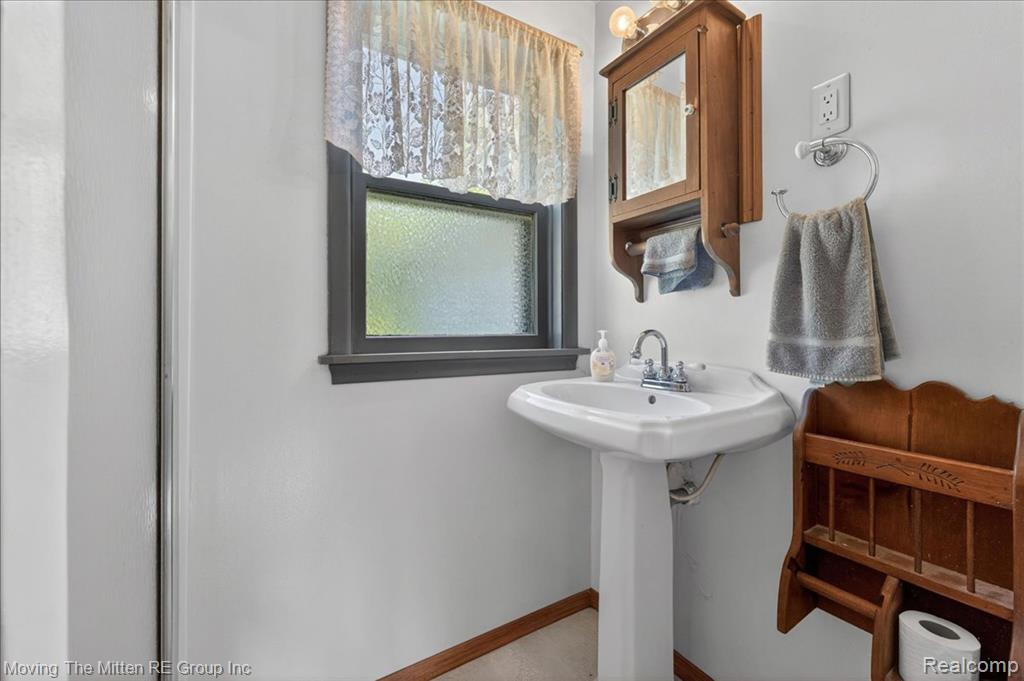 6390 Brookville Road Property Photo 43