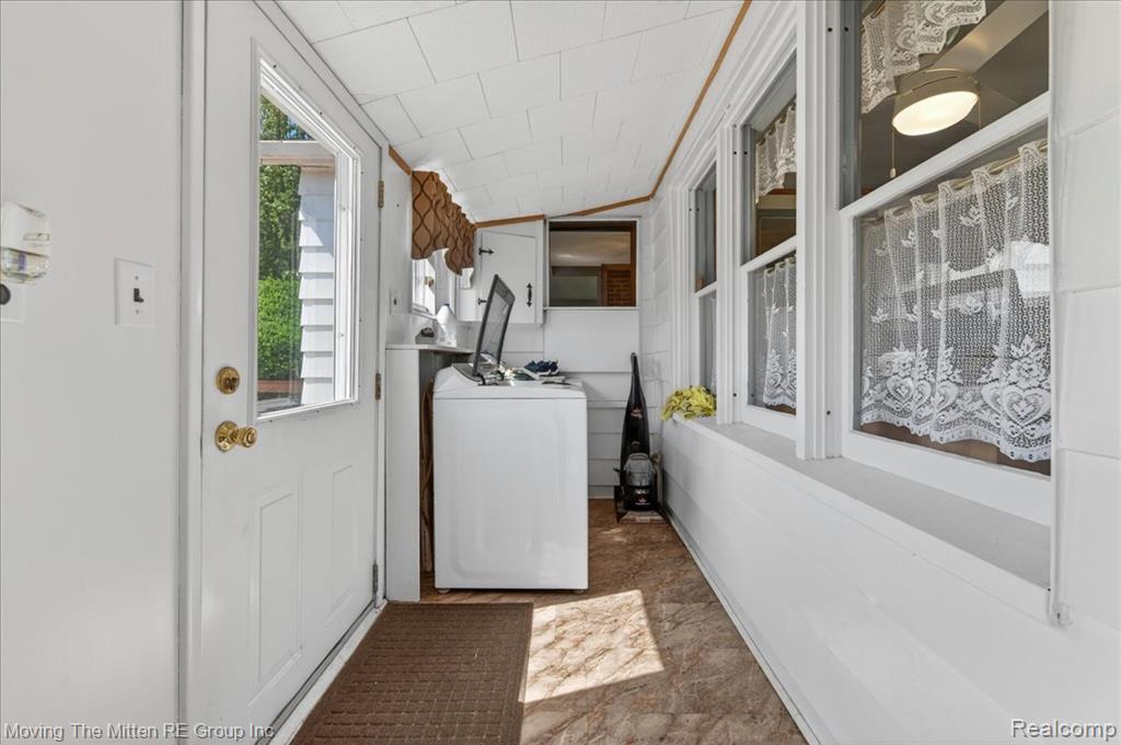 6390 Brookville Road Property Photo 44