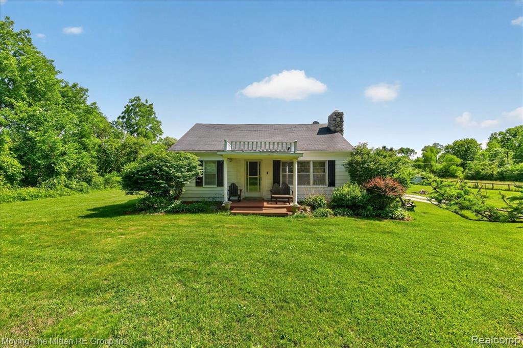 6390 Brookville Road Property Photo 1