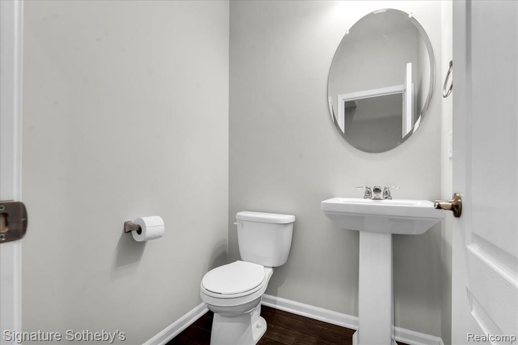 319 Strawberry Drive Property Photo 11