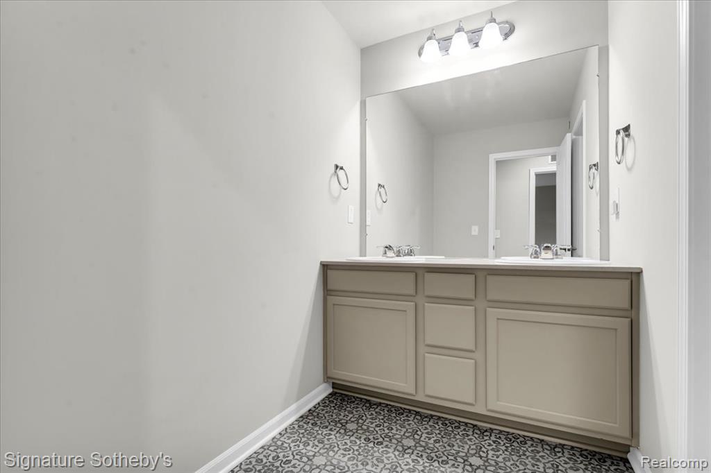 319 Strawberry Drive Property Photo 23