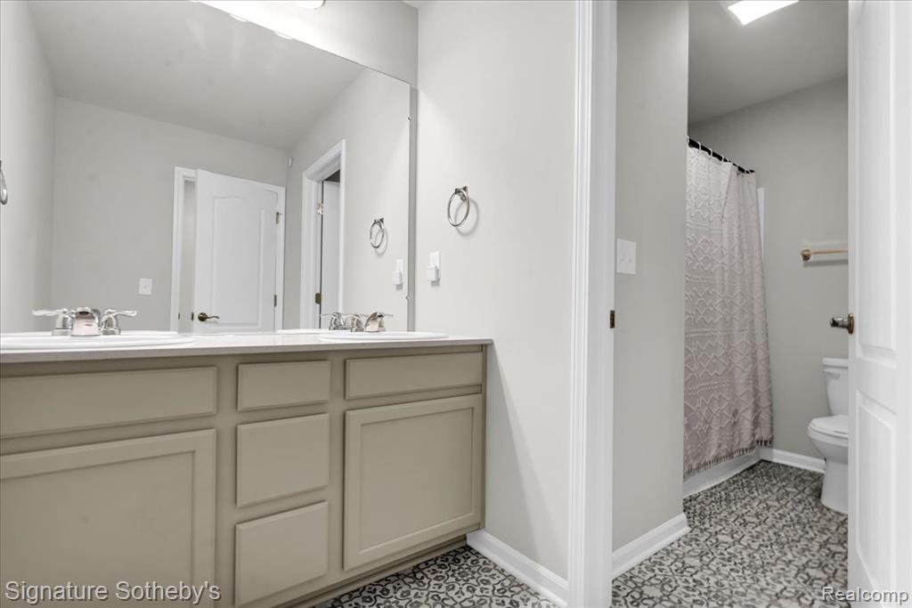 319 Strawberry Drive Property Photo 24