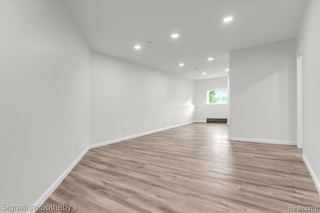 319 Strawberry Drive Property Photo 25