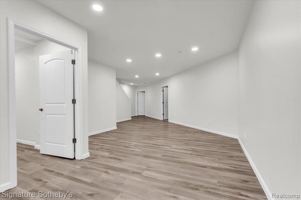 319 Strawberry Drive Property Photo 26