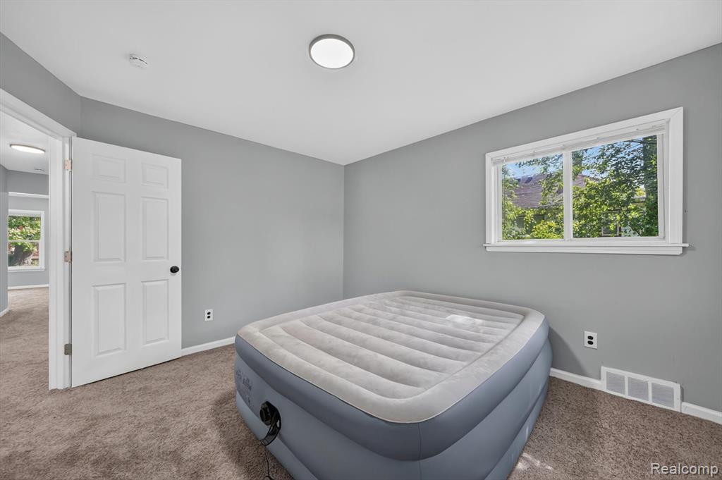 15024 Coram Street Property Photo 21