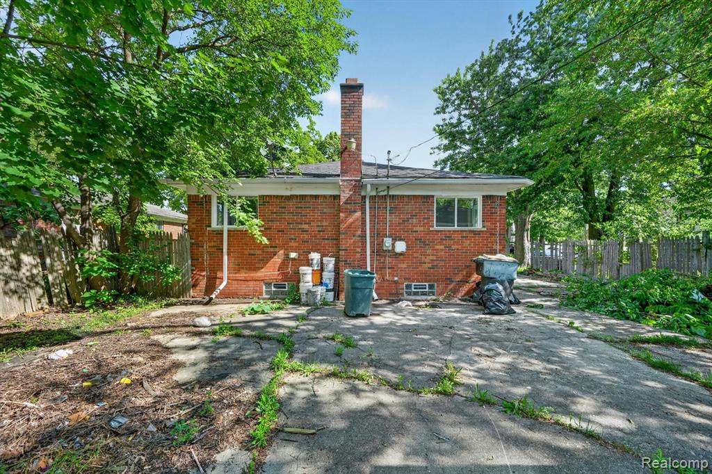 15024 Coram Street Property Photo 25