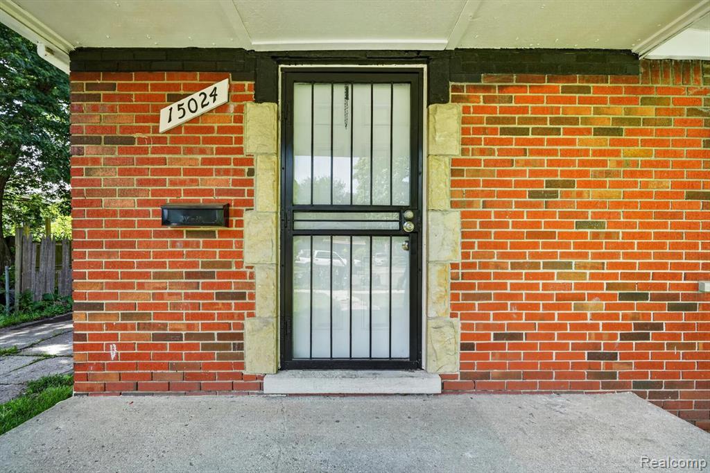 15024 Coram Street Property Photo 31