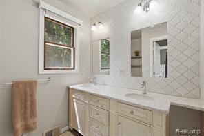 3843 Hooker Road Property Photo 12
