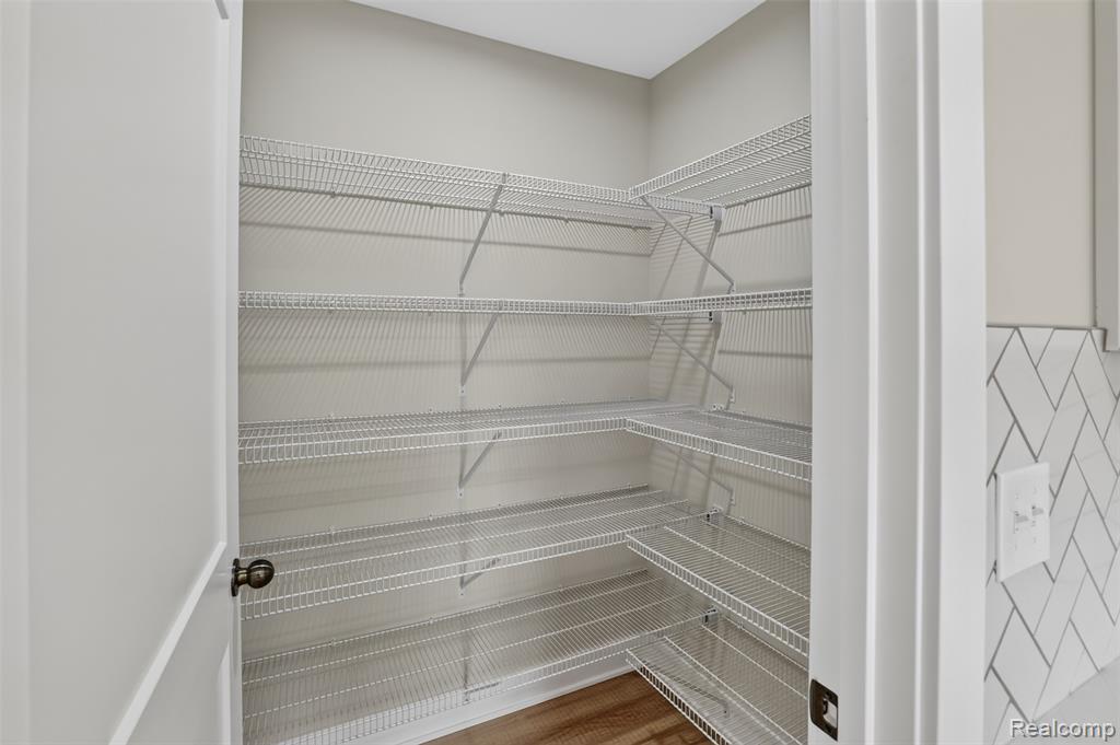 10206 Hunt Drive Property Photo 28