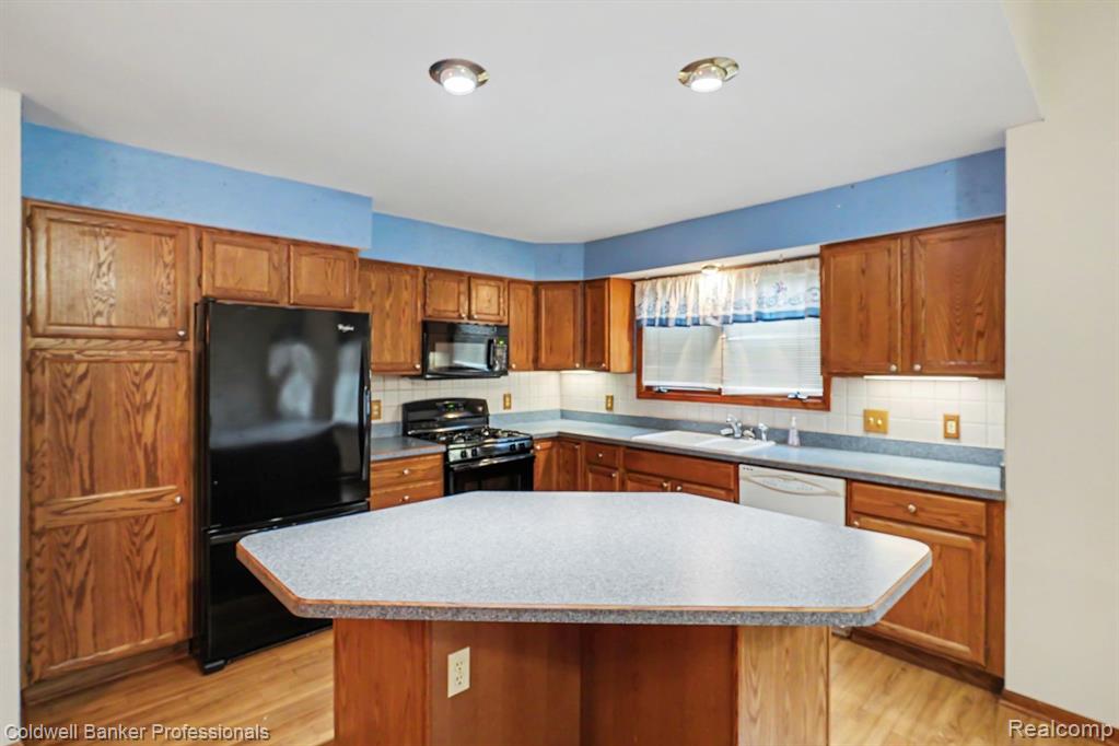 1083 Shalin Drive Property Photo 4