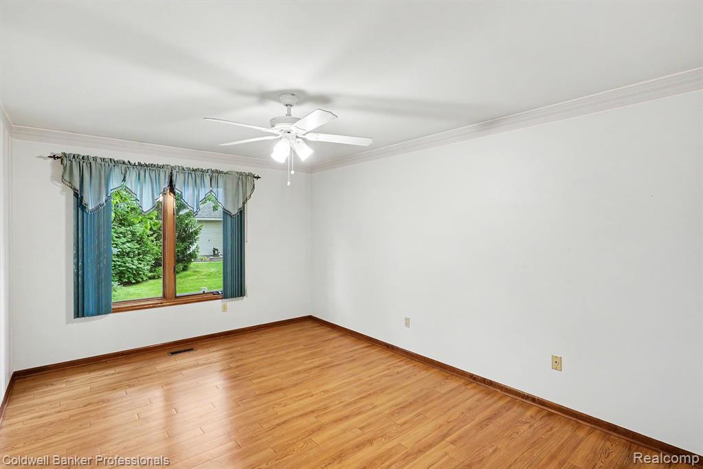 1083 Shalin Drive Property Photo 6