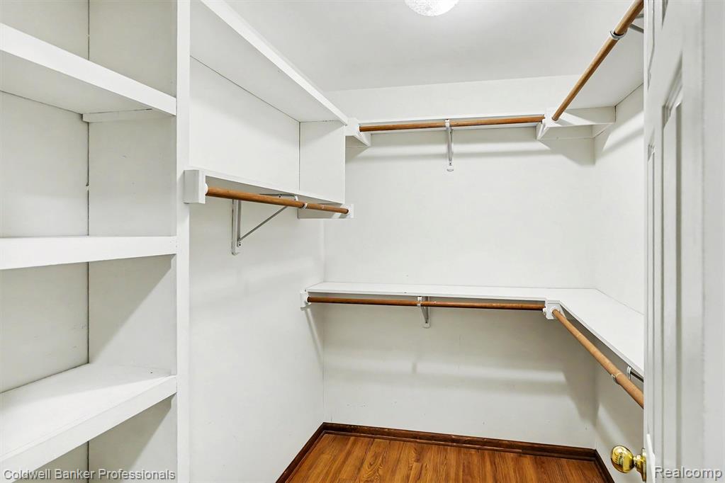 1083 Shalin Drive Property Photo 8