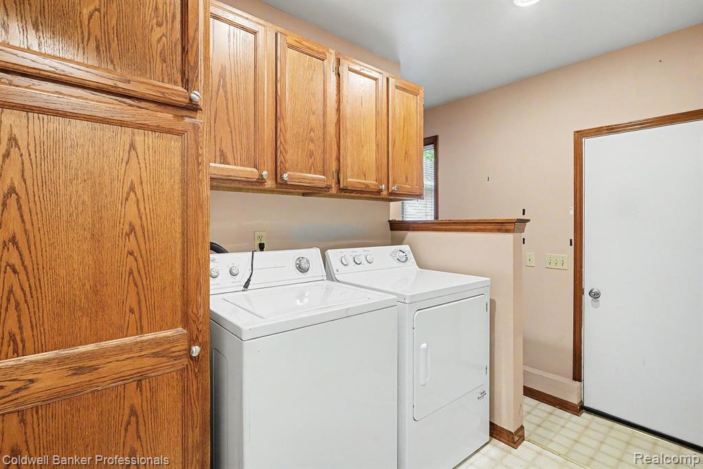1083 Shalin Drive Property Photo 13