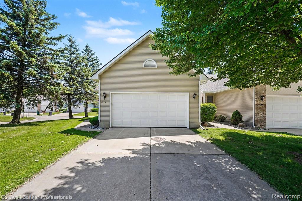 1083 Shalin Drive Property Photo 26