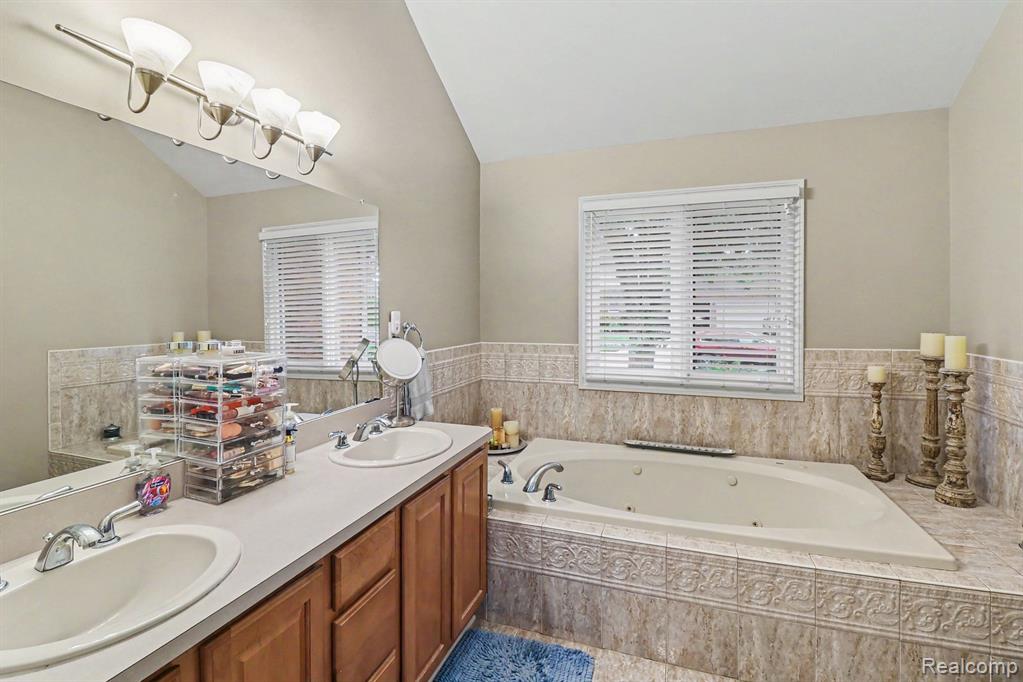 55260 Belmont Drive Property Photo 21