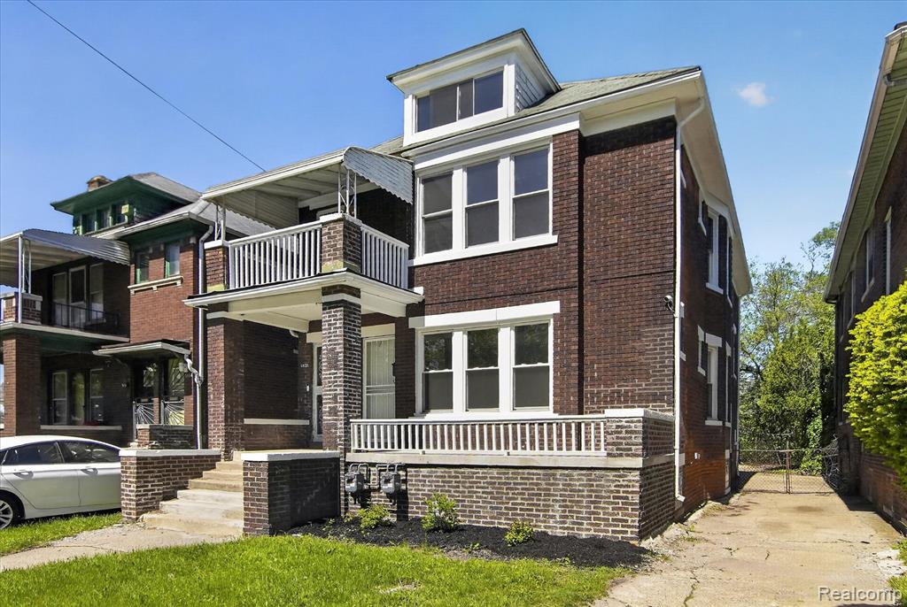 5106-5108 S Martindale Street Property Photo 4