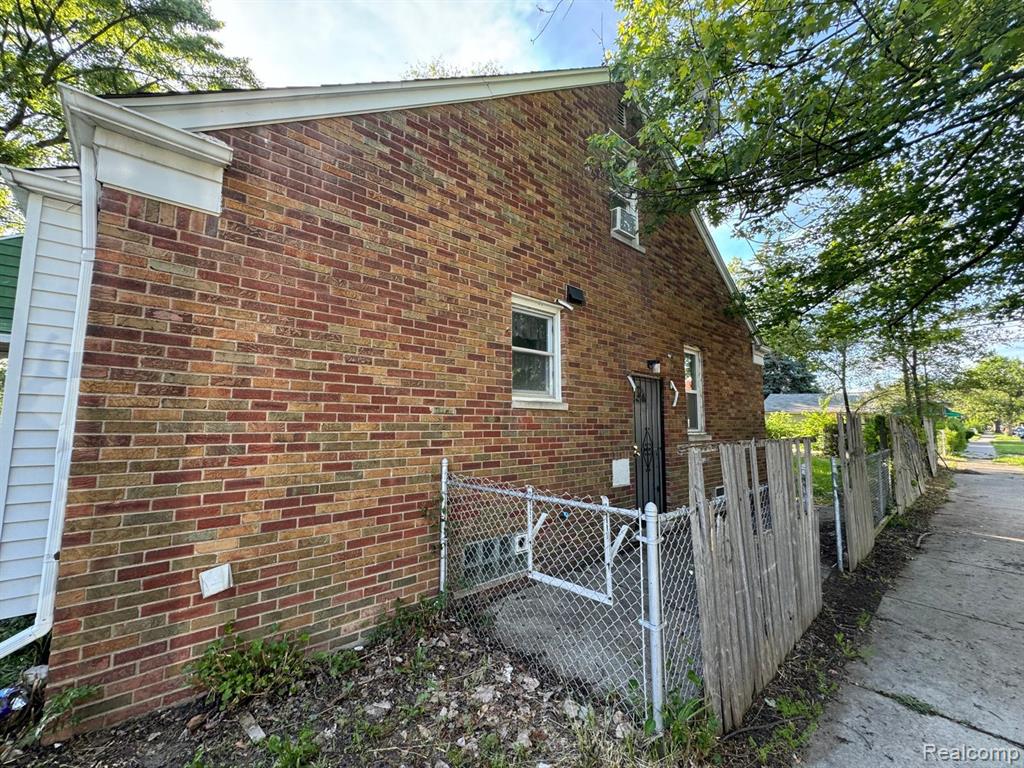 61003457 Property Photo 4