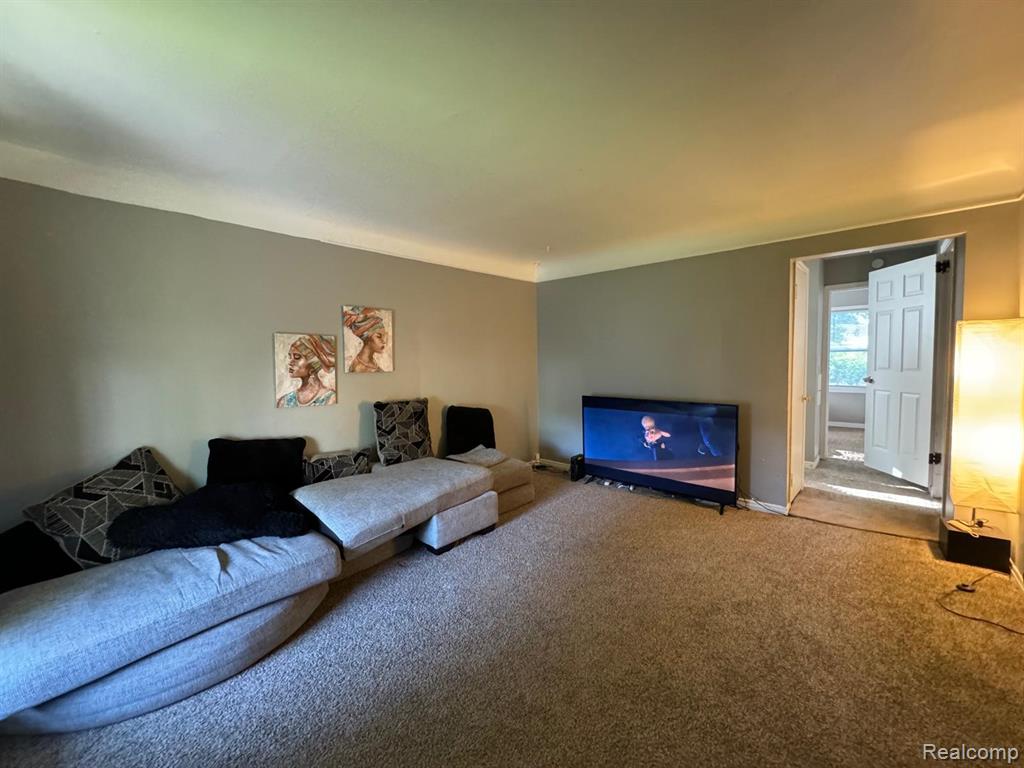 61003457 Property Photo 6