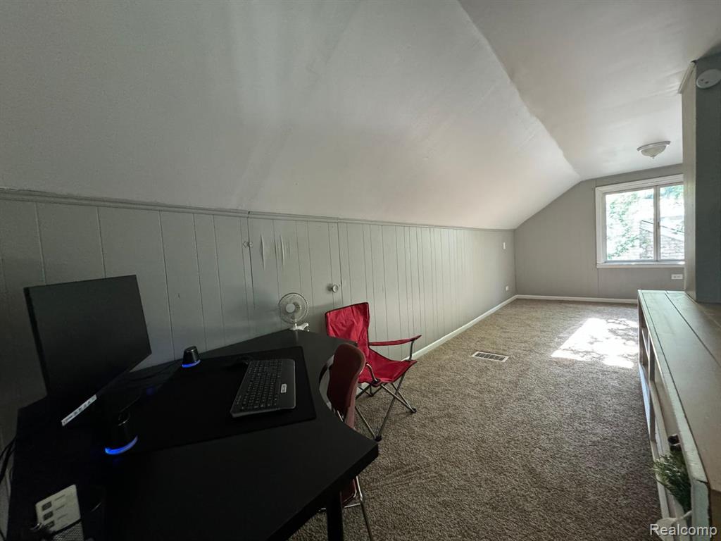 61003457 Property Photo 31