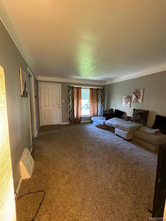 61003457 Property Photo 35
