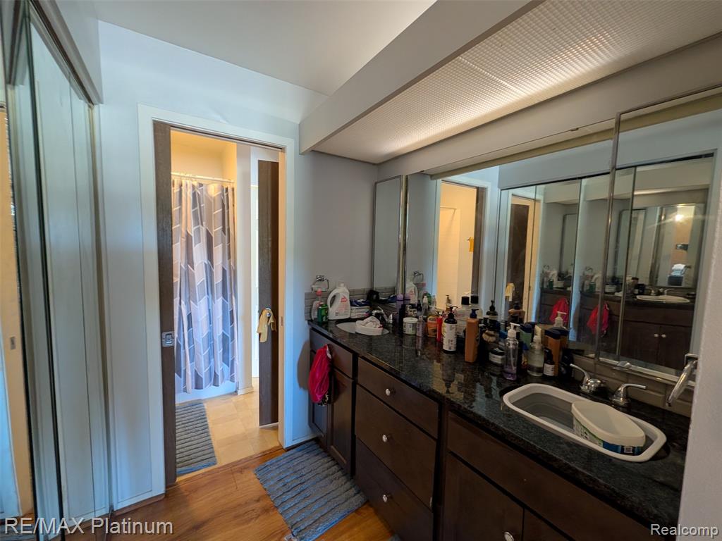 2085 Fox Hollow Drive Property Photo 12
