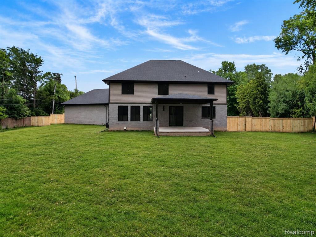 31130 Lahser Property Photo 46