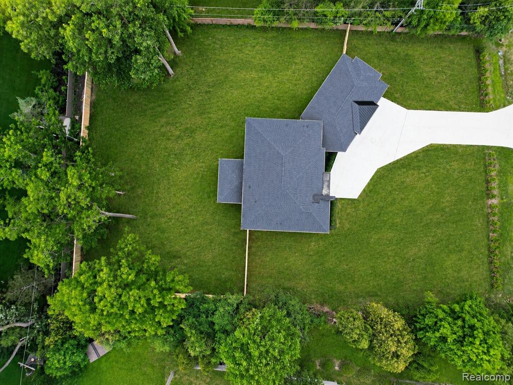 31130 Lahser Property Photo 48