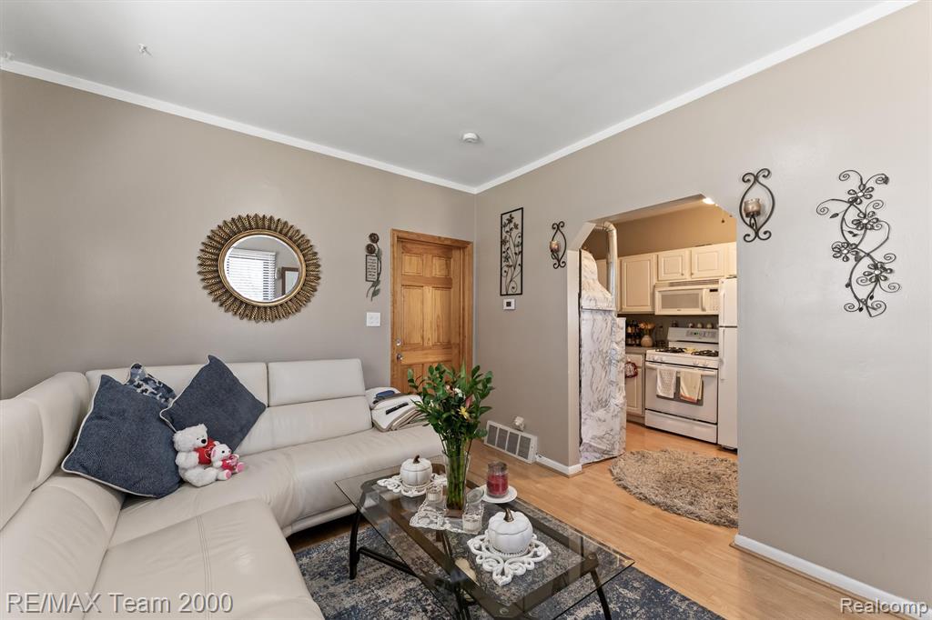5734 N Gulley Road Property Photo 6