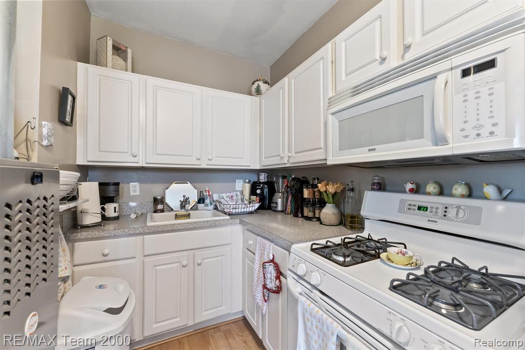 5734 N Gulley Road Property Photo 9