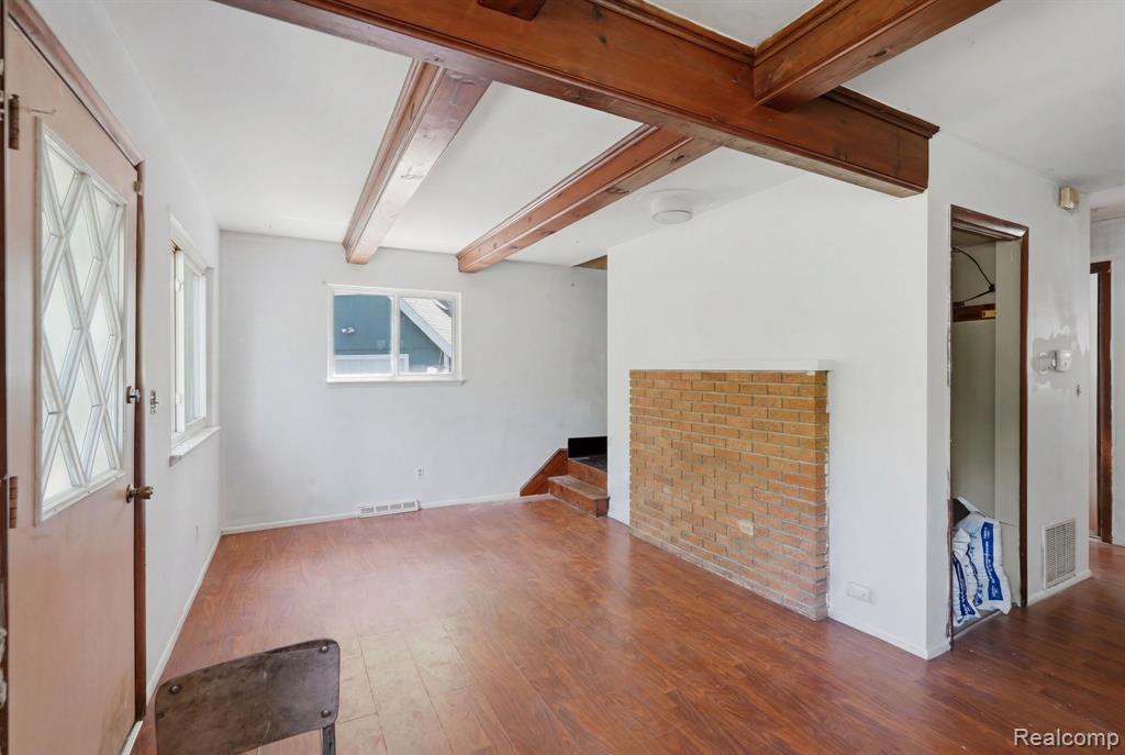 1699 Ditty Road Property Photo 8
