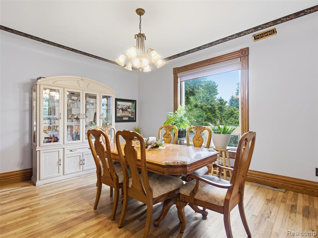 53633 Chesterfield Road Property Photo 13