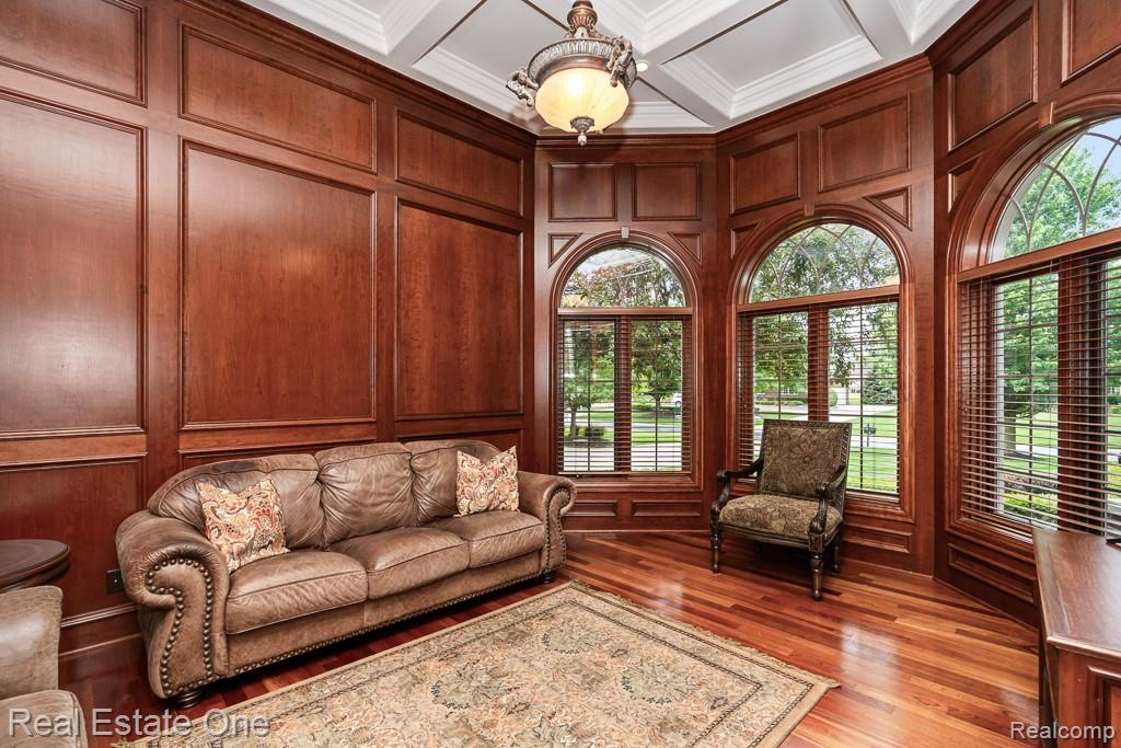 2737 Pebble Beach Drive Property Photo 4