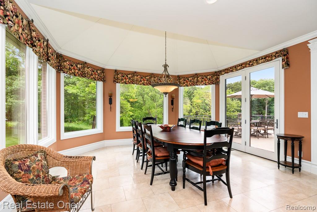 2737 Pebble Beach Drive Property Photo 16