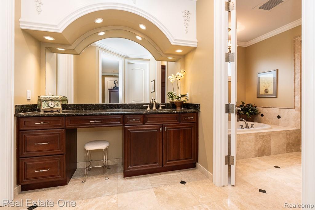 2737 Pebble Beach Drive Property Photo 34