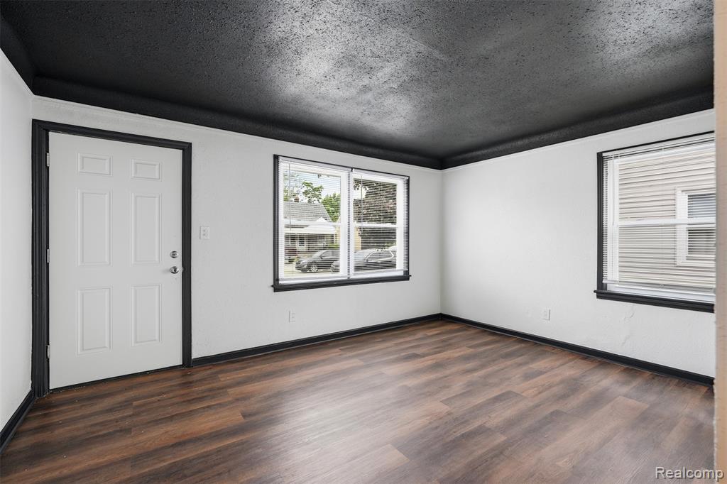 4127 17th Street Property Photo 3