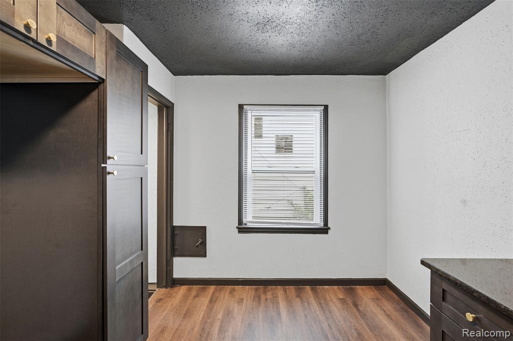 4127 17th Street Property Photo 8
