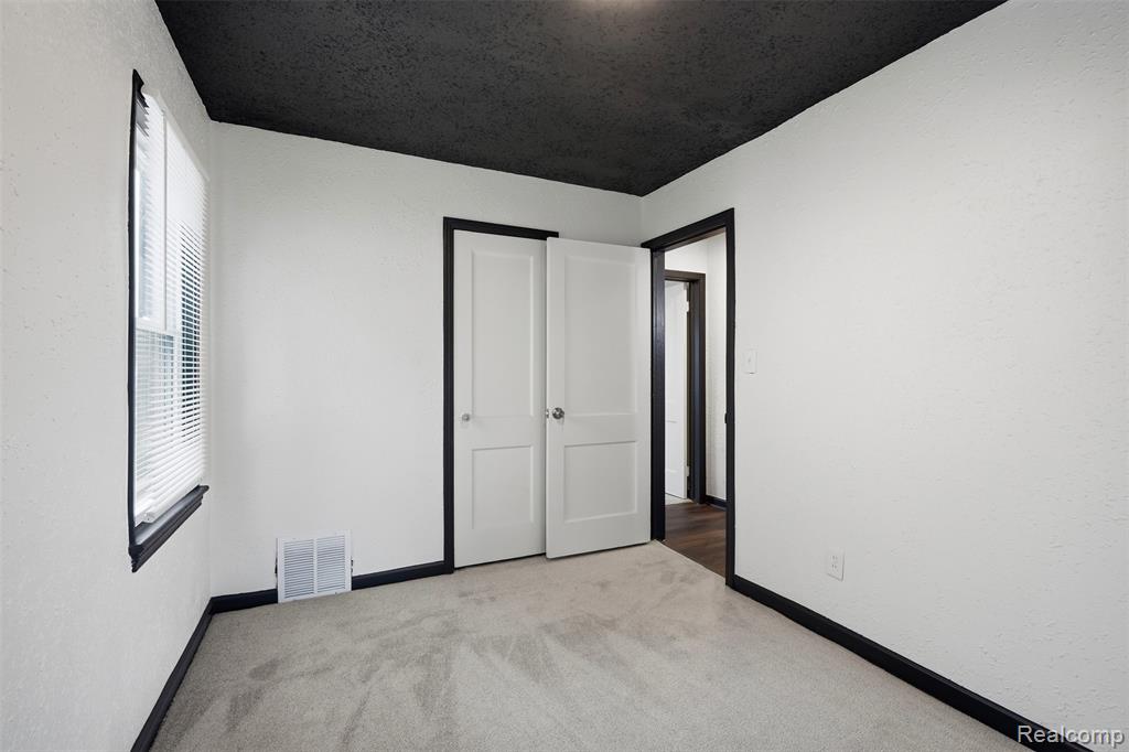 4127 17th Street Property Photo 11