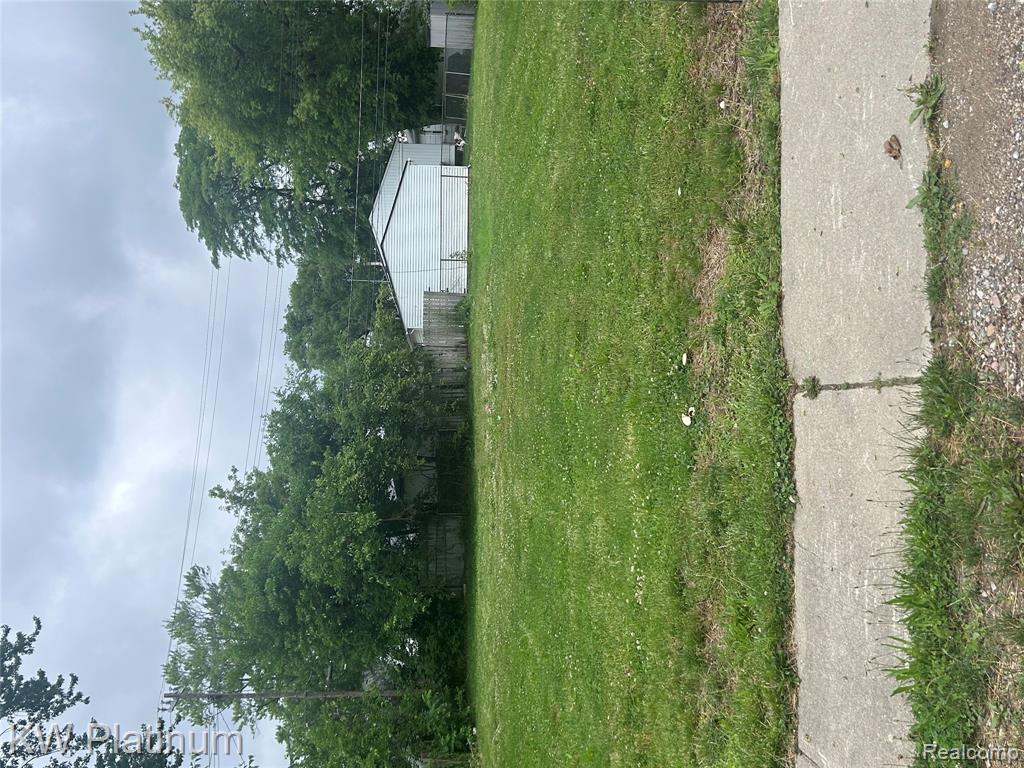 21189 Abrahm Street Property Photo 1
