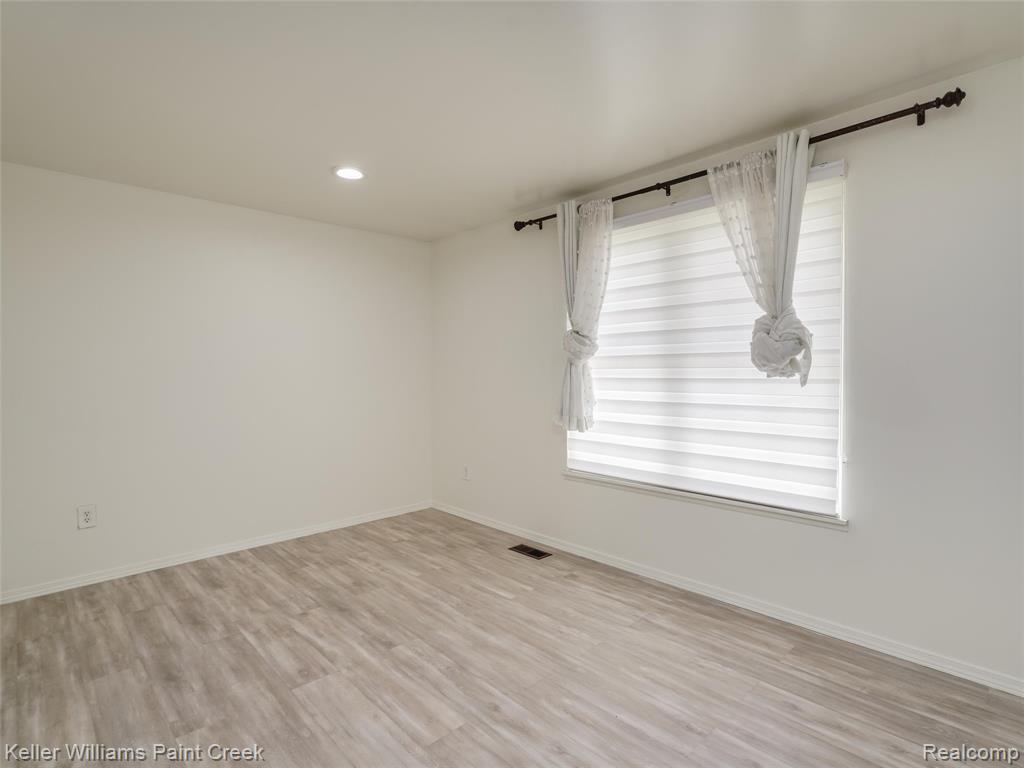 36650 Park Place Drive Property Photo 12