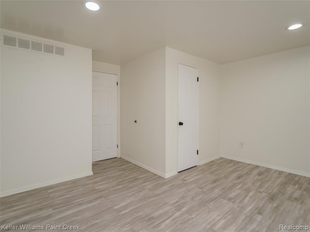 36650 Park Place Drive Property Photo 13