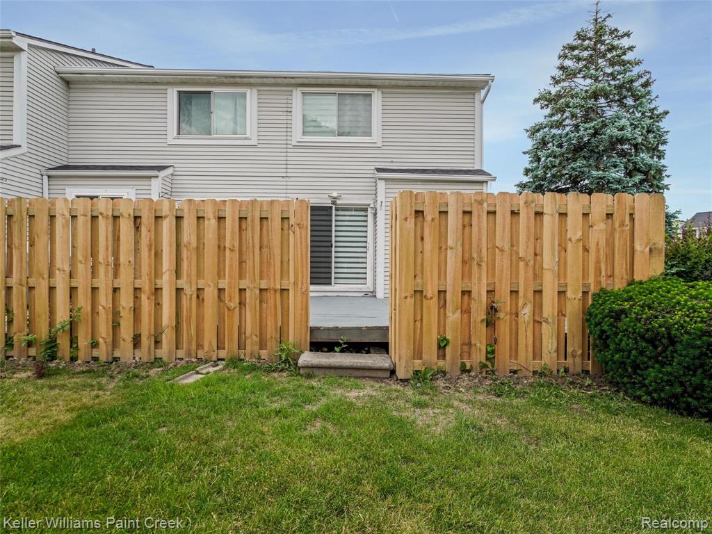 36650 Park Place Drive Property Photo 24