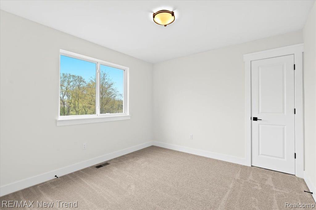 7829 Trailside Court Property Photo 27