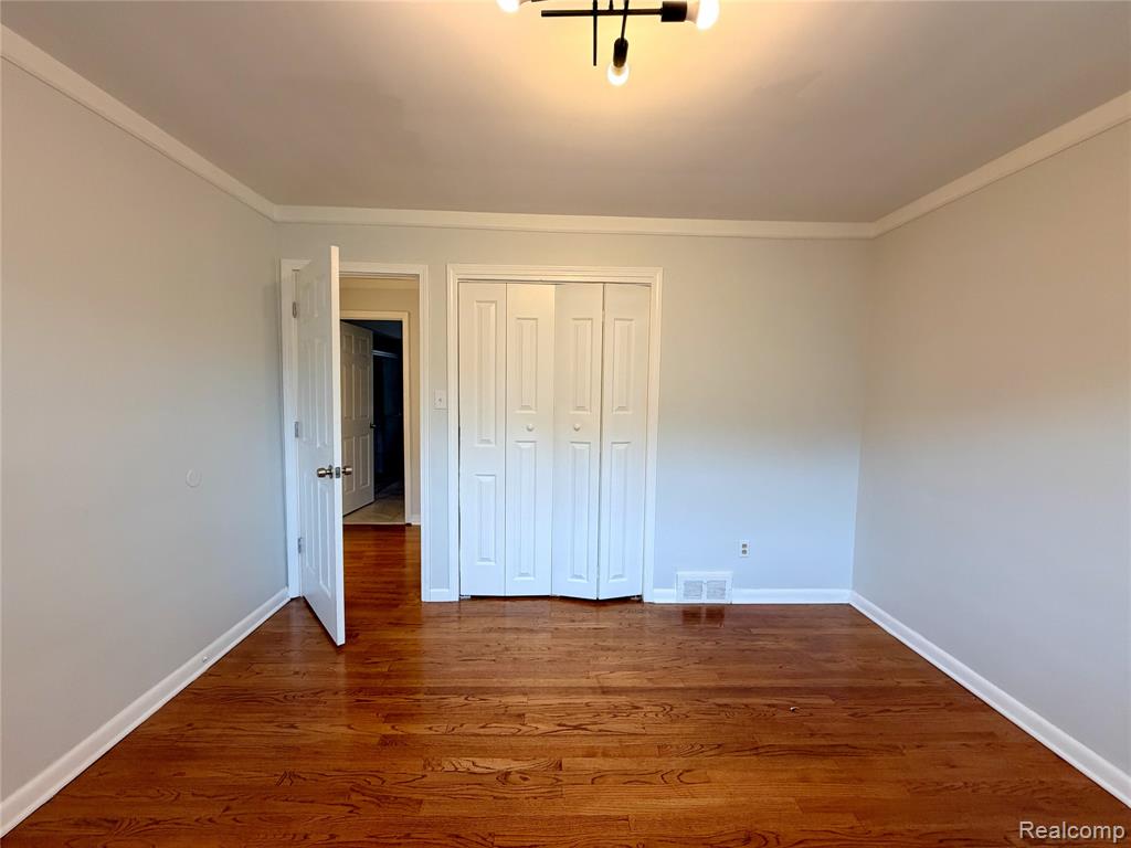 19189 Berden Street Property Photo 11