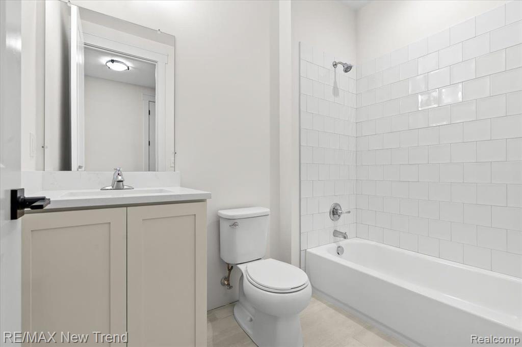 7832 Trailside Court Property Photo 19