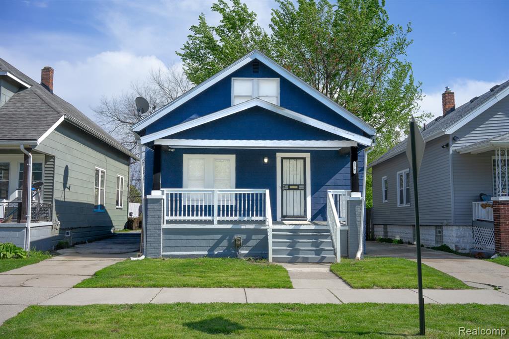 6361 Floyd Street Property Photo 1