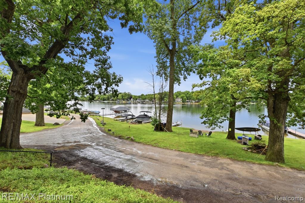 5504 Wildwood Drive Property Photo 22