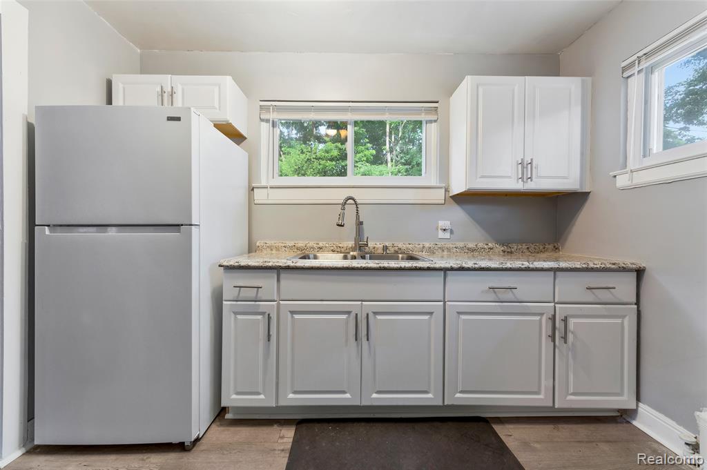 18746 Glenhurst Street Property Photo 15