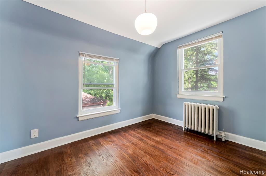 18746 Glenhurst Street Property Photo 21