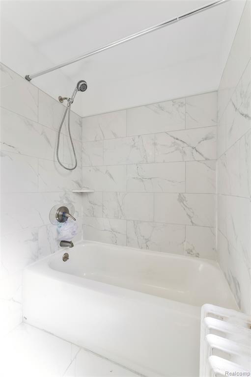 18746 Glenhurst Street Property Photo 25