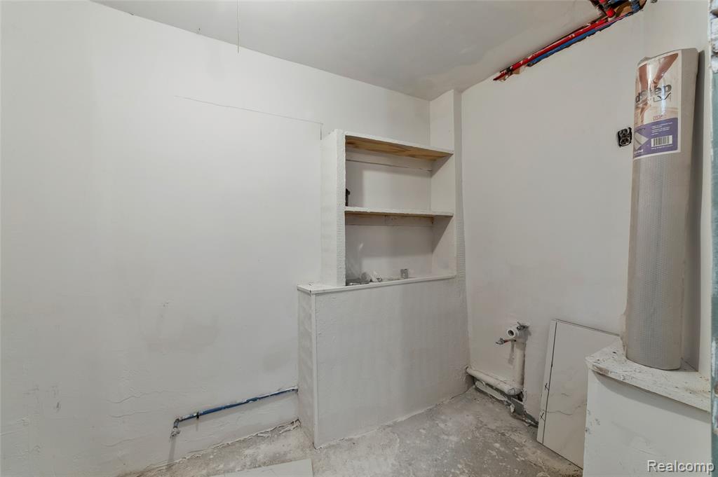 18746 Glenhurst Street Property Photo 29